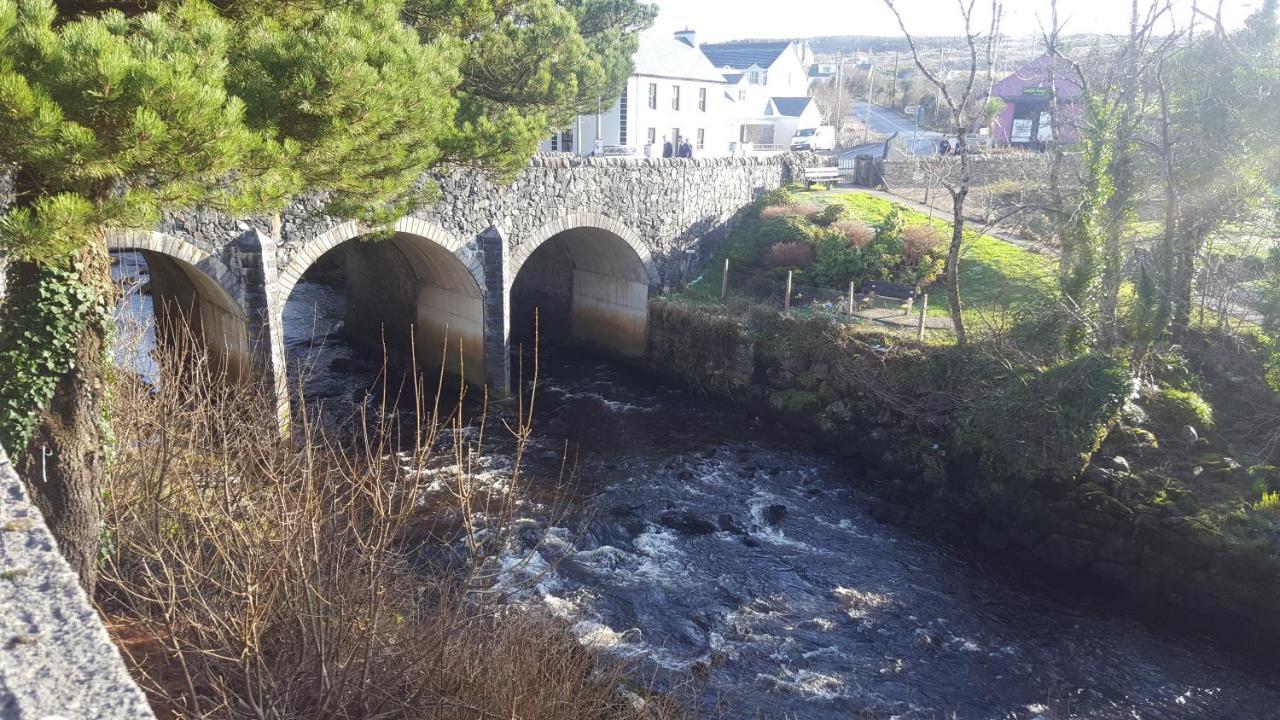 Sliabh Liag Inn Carrick  Zewnętrze zdjęcie