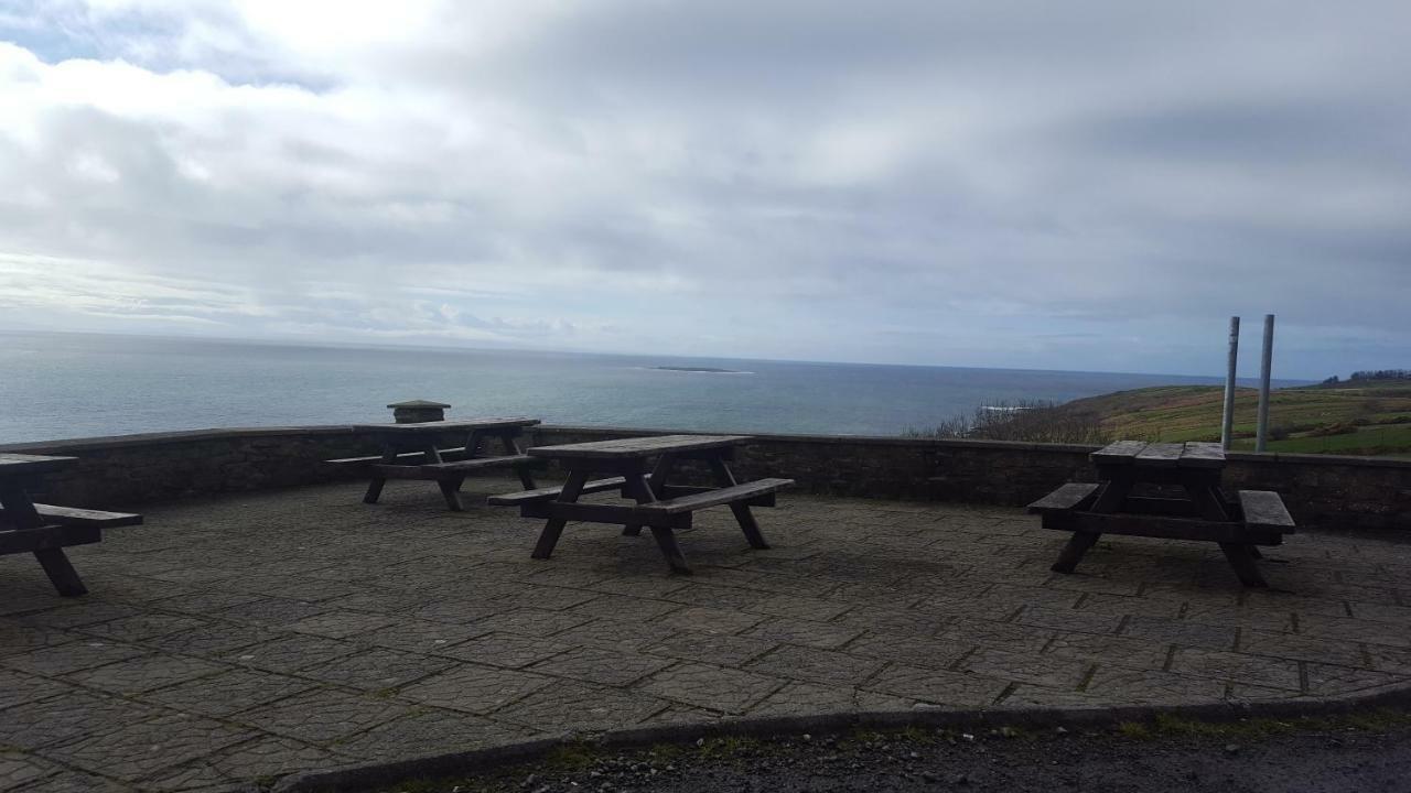 Sliabh Liag Inn Carrick  Zewnętrze zdjęcie